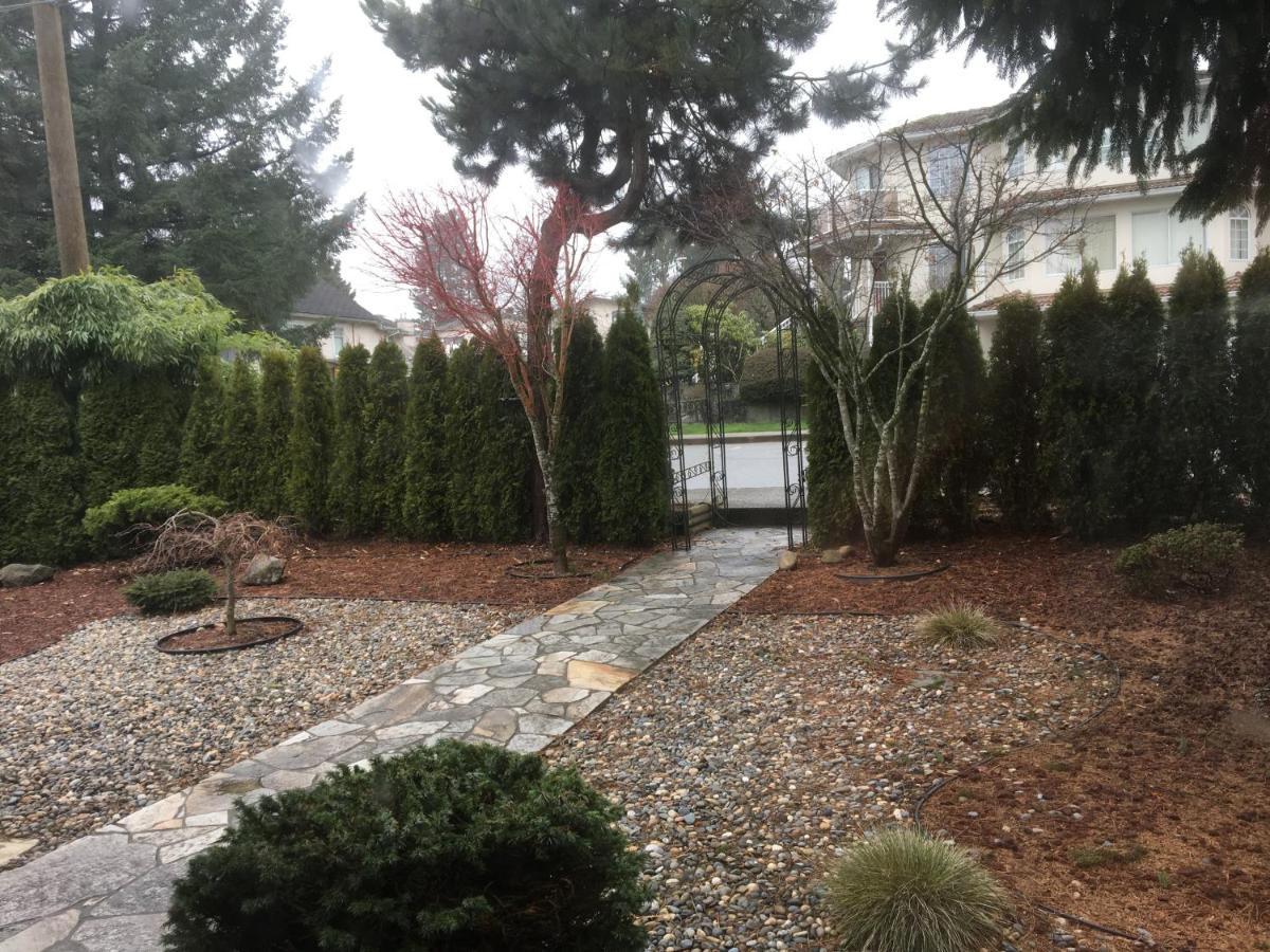 Lisa'S Home Burnaby Exterior photo