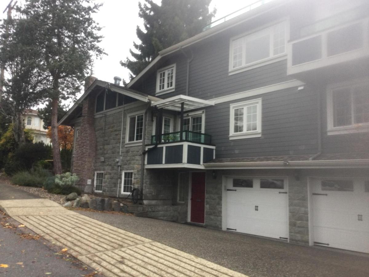 Lisa'S Home Burnaby Exterior photo